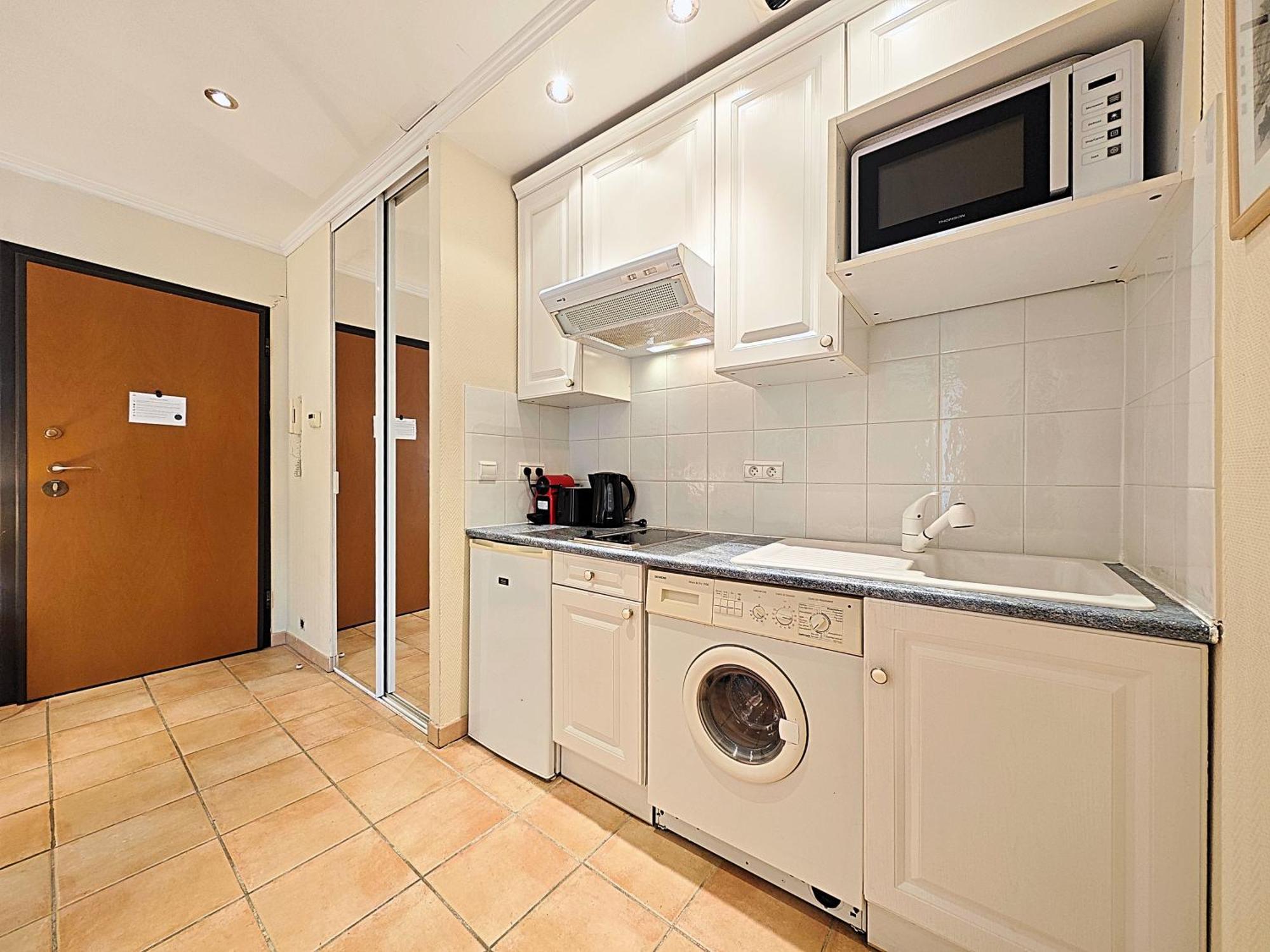 Viva Riviera Residence Commandant Andre Cannes Exterior photo