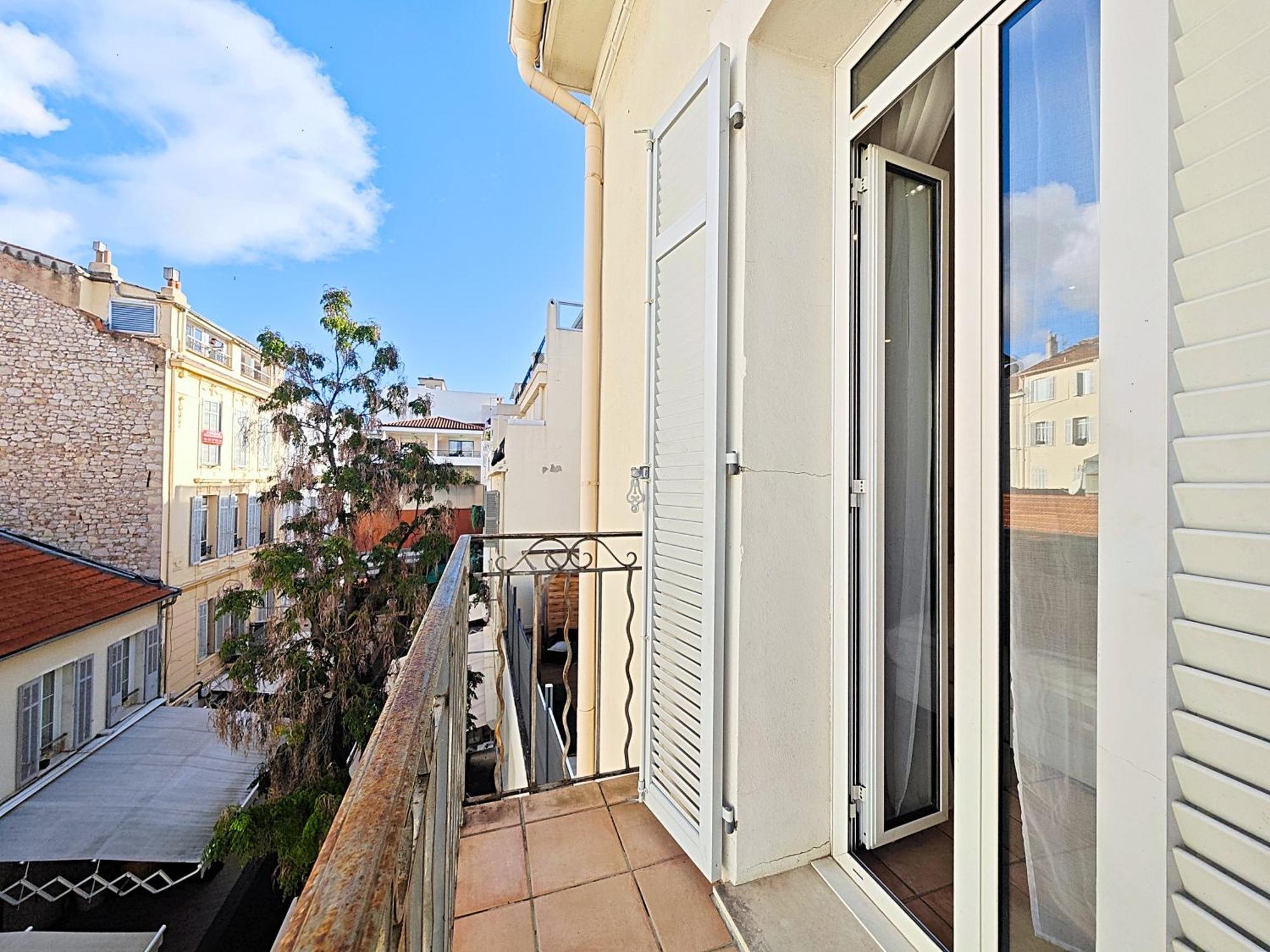Viva Riviera Residence Commandant Andre Cannes Exterior photo