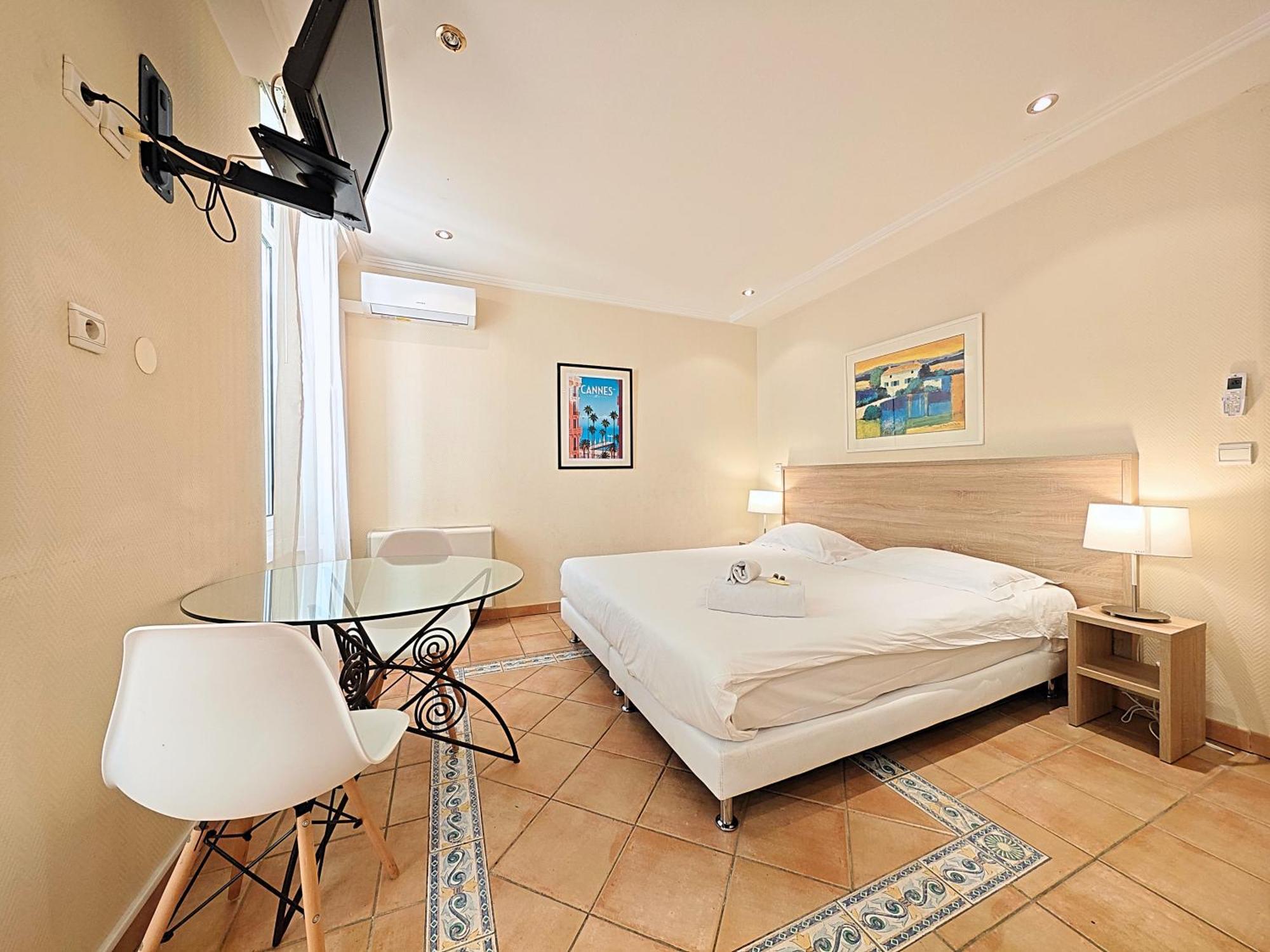 Viva Riviera Residence Commandant Andre Cannes Exterior photo