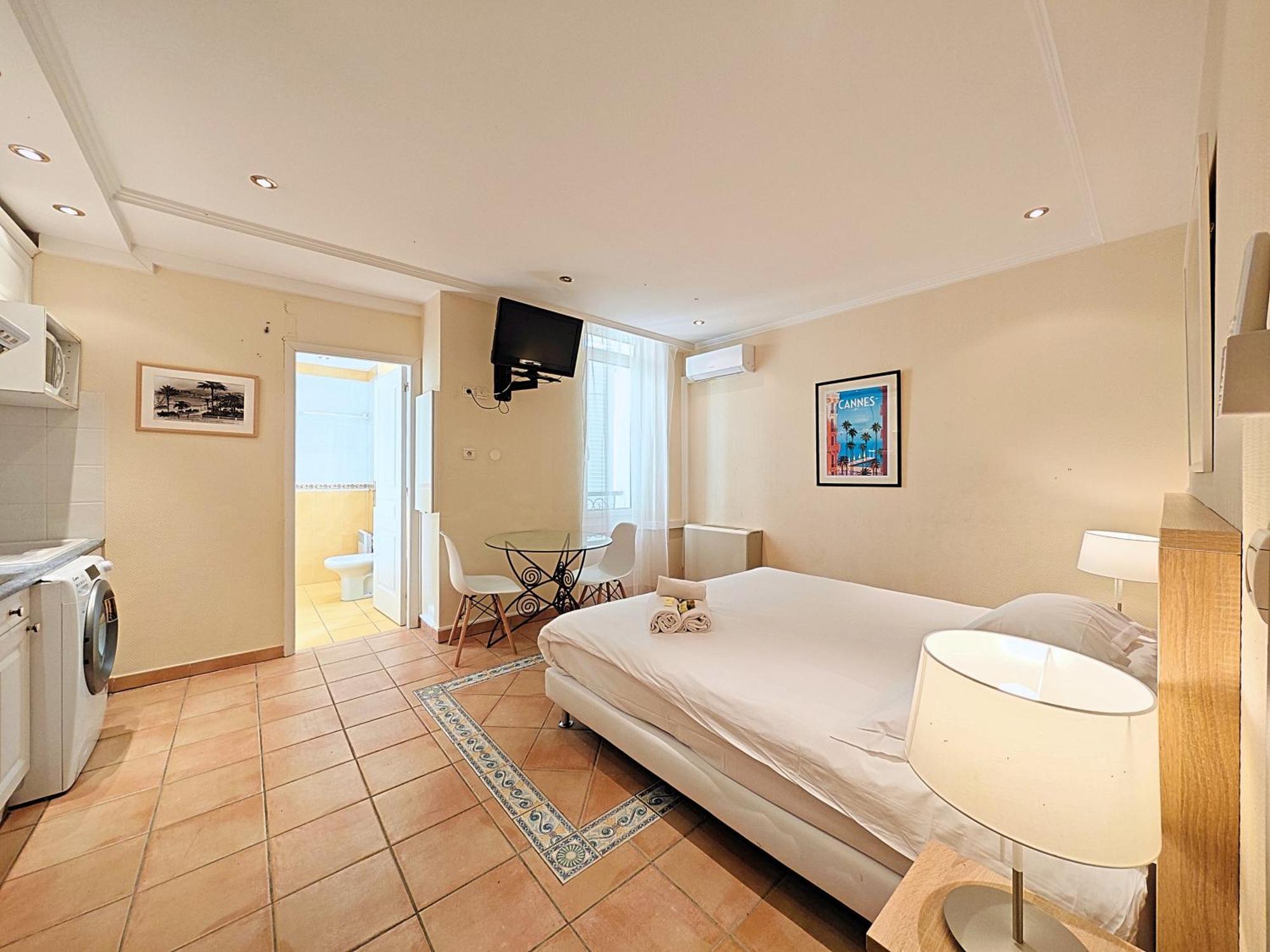 Viva Riviera Residence Commandant Andre Cannes Exterior photo