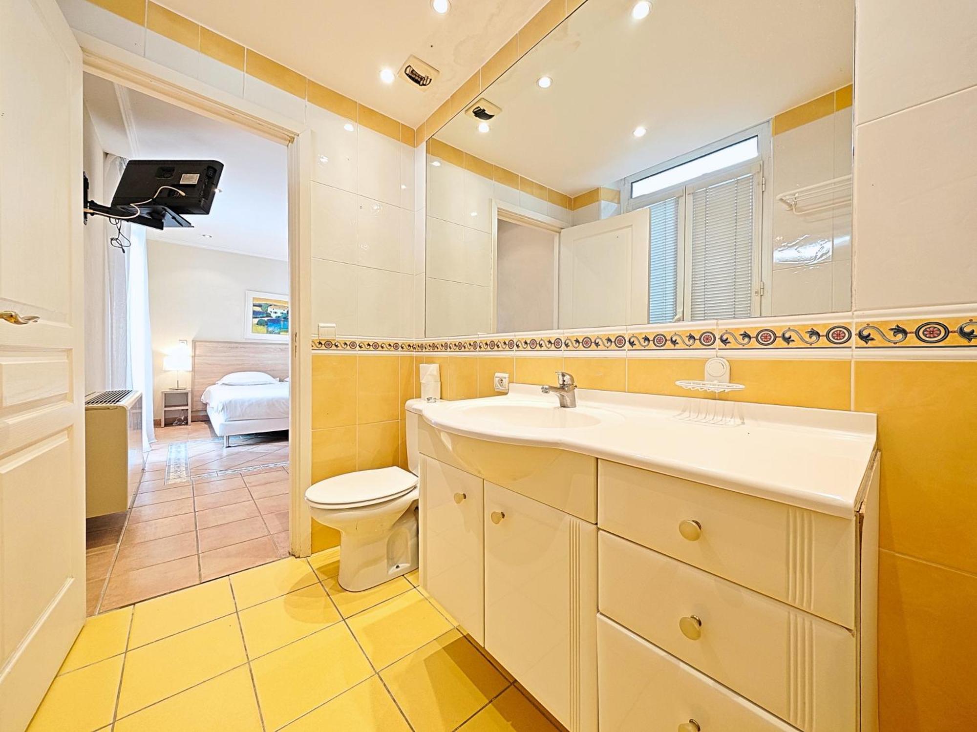 Viva Riviera Residence Commandant Andre Cannes Exterior photo