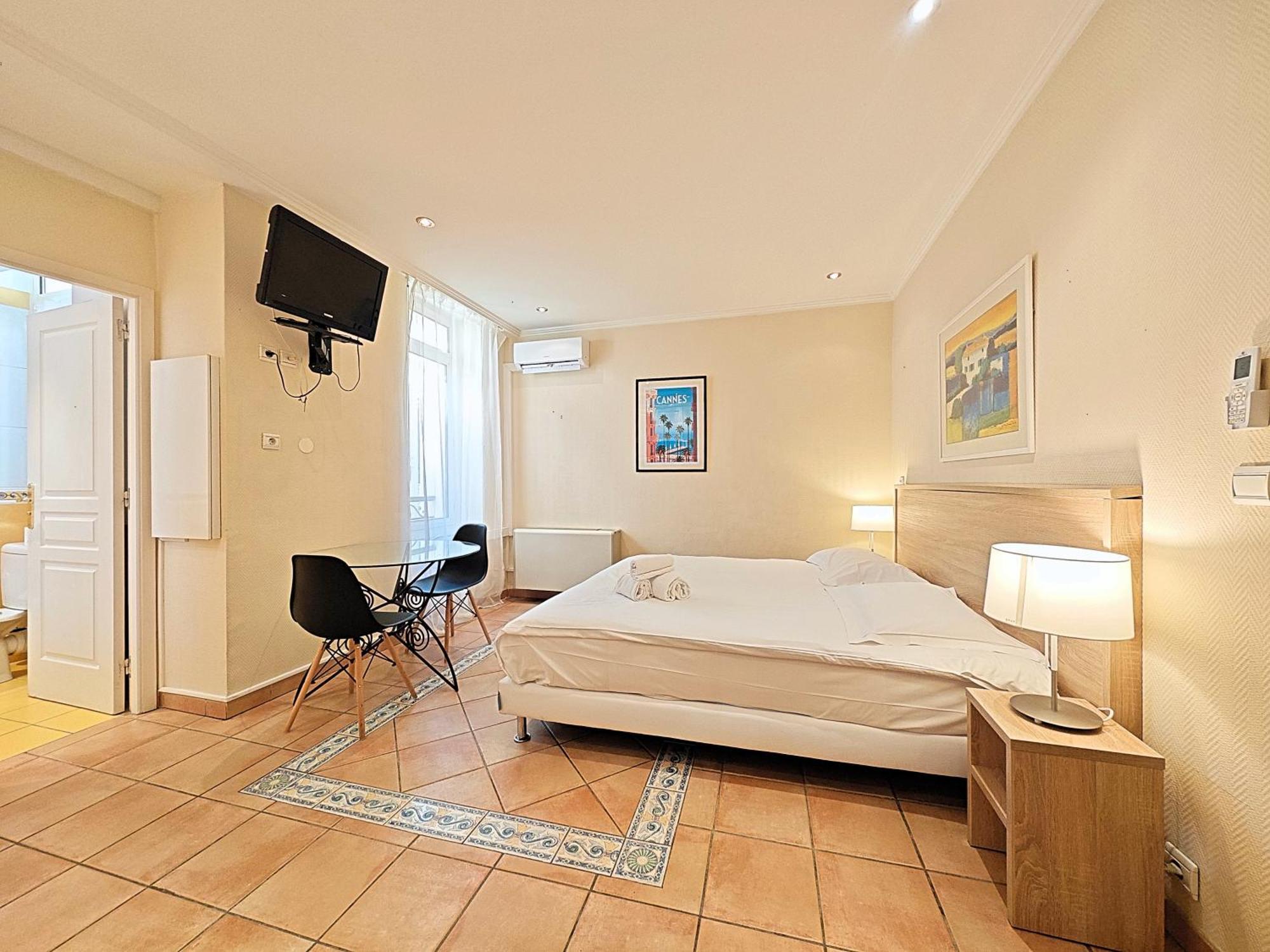 Viva Riviera Residence Commandant Andre Cannes Exterior photo