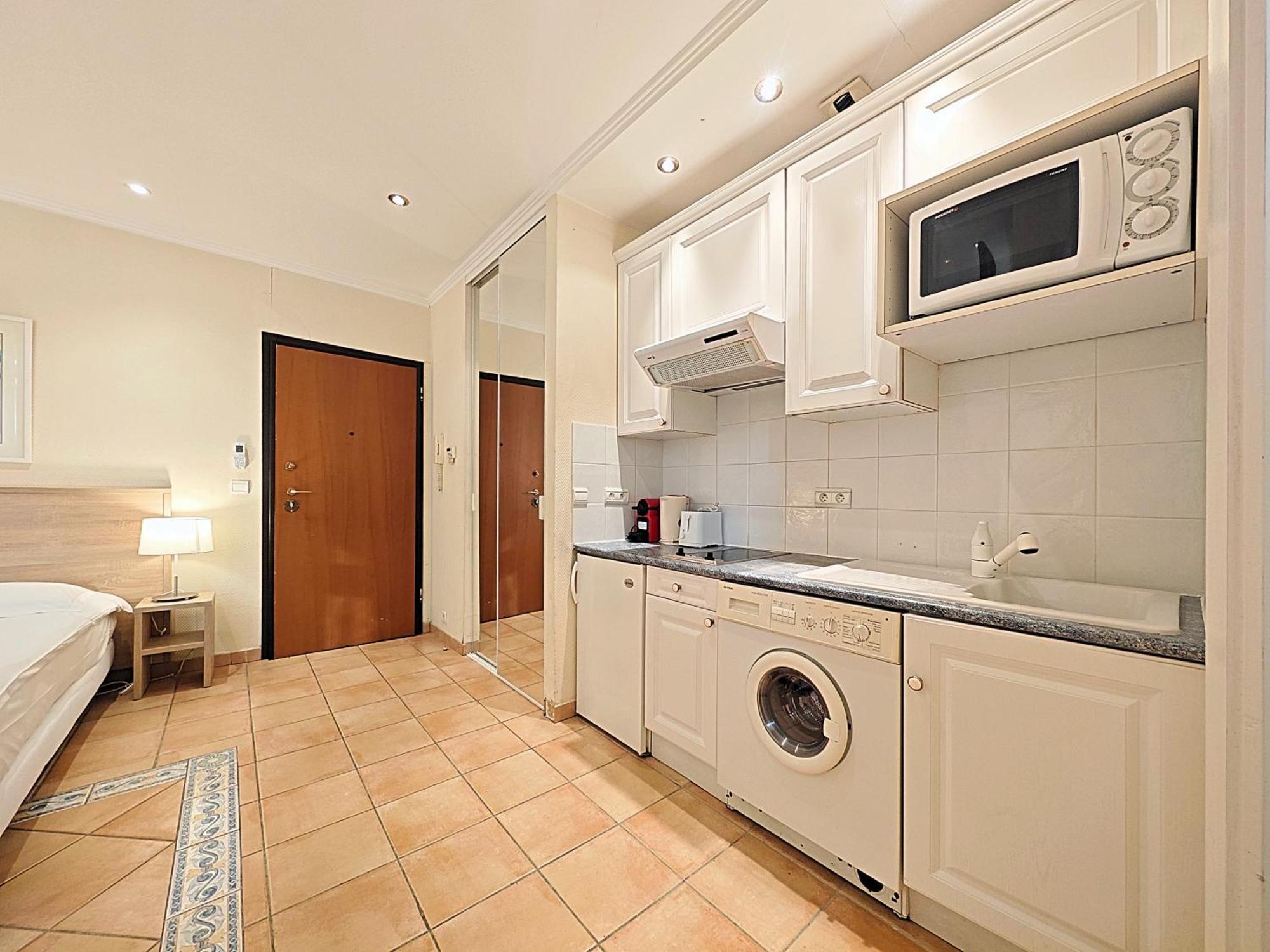 Viva Riviera Residence Commandant Andre Cannes Exterior photo